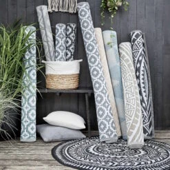 In- & Outdoor-Teppich Mosaik L 200 X B 150cm COLOUR CLASH In Taupe -Butlers butlers in and outdoor teppich mosaik l 200 x b 150cm colour clash in taupe 5